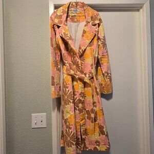 Show Me Your Mumu - Nancy Trench Coat in Retro Garden, size XL